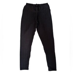 Textured Black Leggings With Butt Scrunch